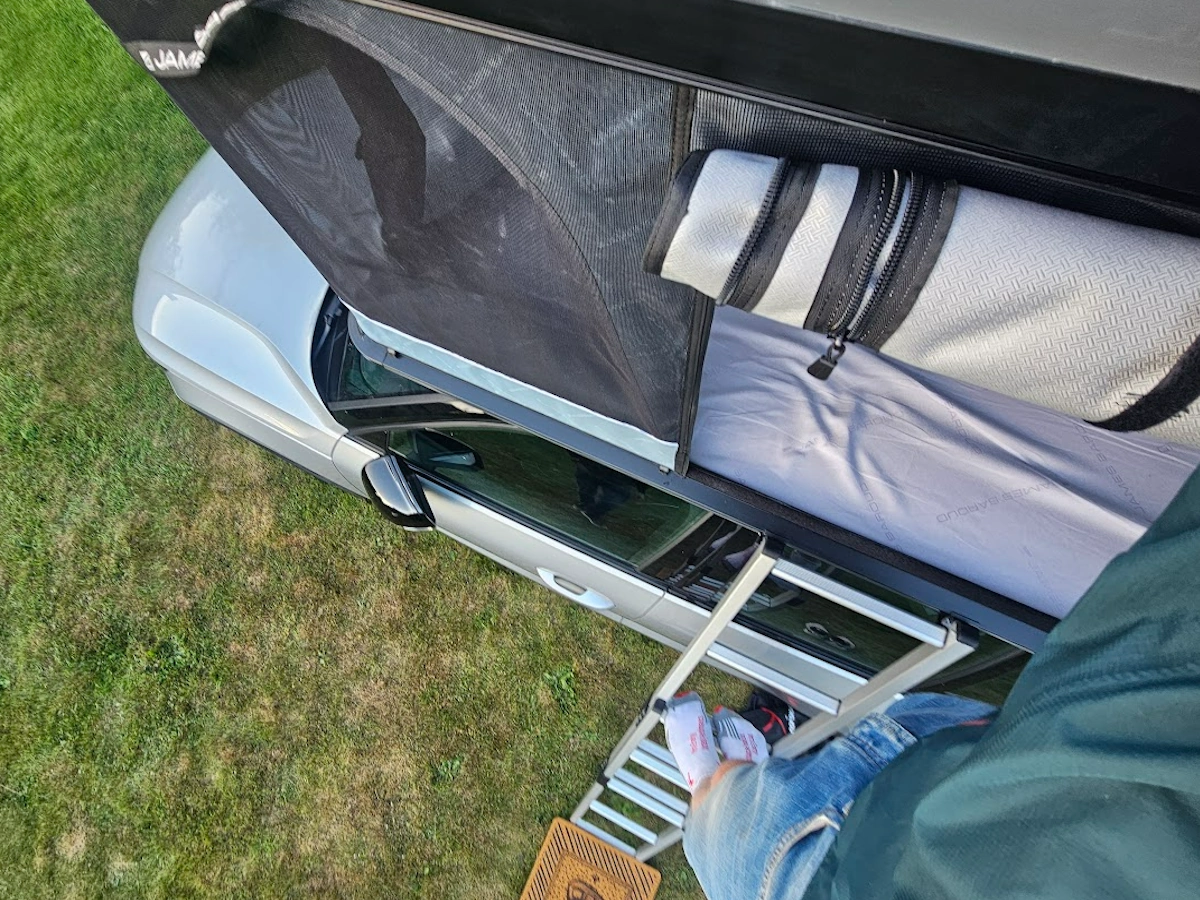James Baroud Odyssey M op volvo vanaf trap
